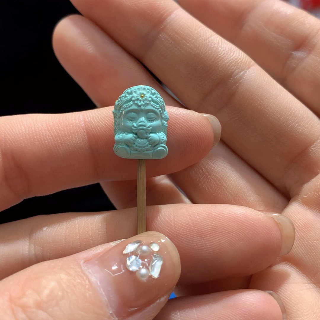 绿松石配饰未镶嵌