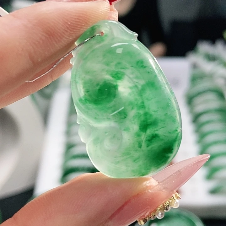 石英质玉吊坠(不含链)未镶嵌