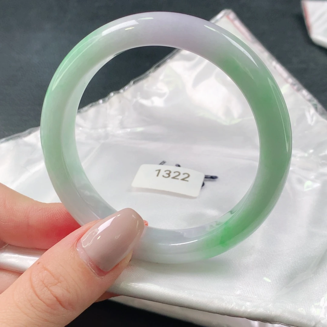 翡翠手镯未镶嵌天然翡翠手镯01