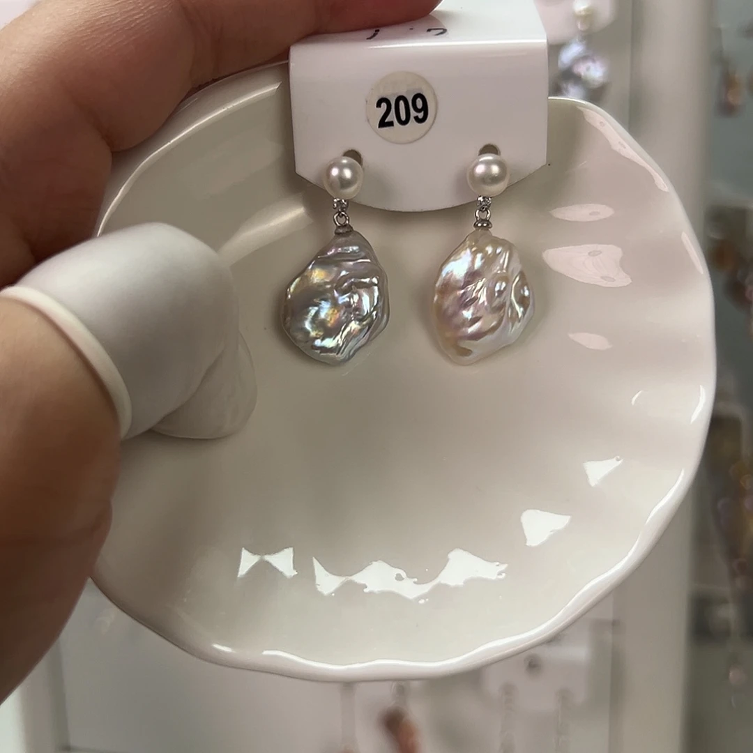 非金属巴洛克花瓣耳饰