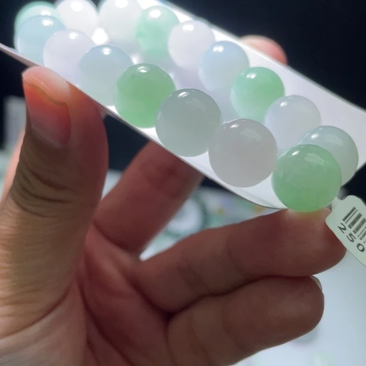 未镶嵌定制翡翠翡翠卡12+