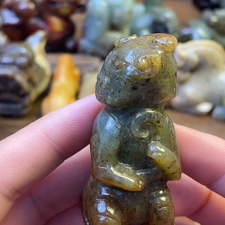 和田玉（糖玉）未镶嵌挂件