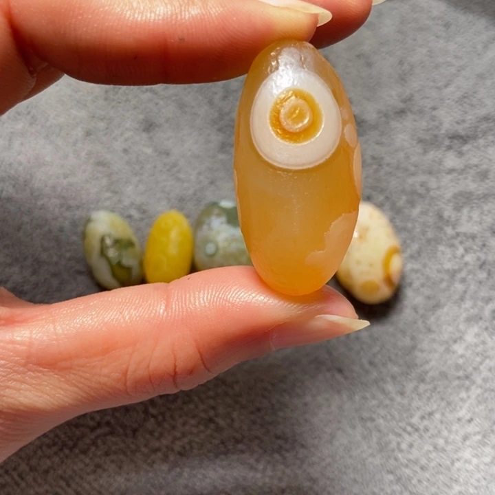 骏***刀玛瑙/玉髓未镶嵌珠宝奇石