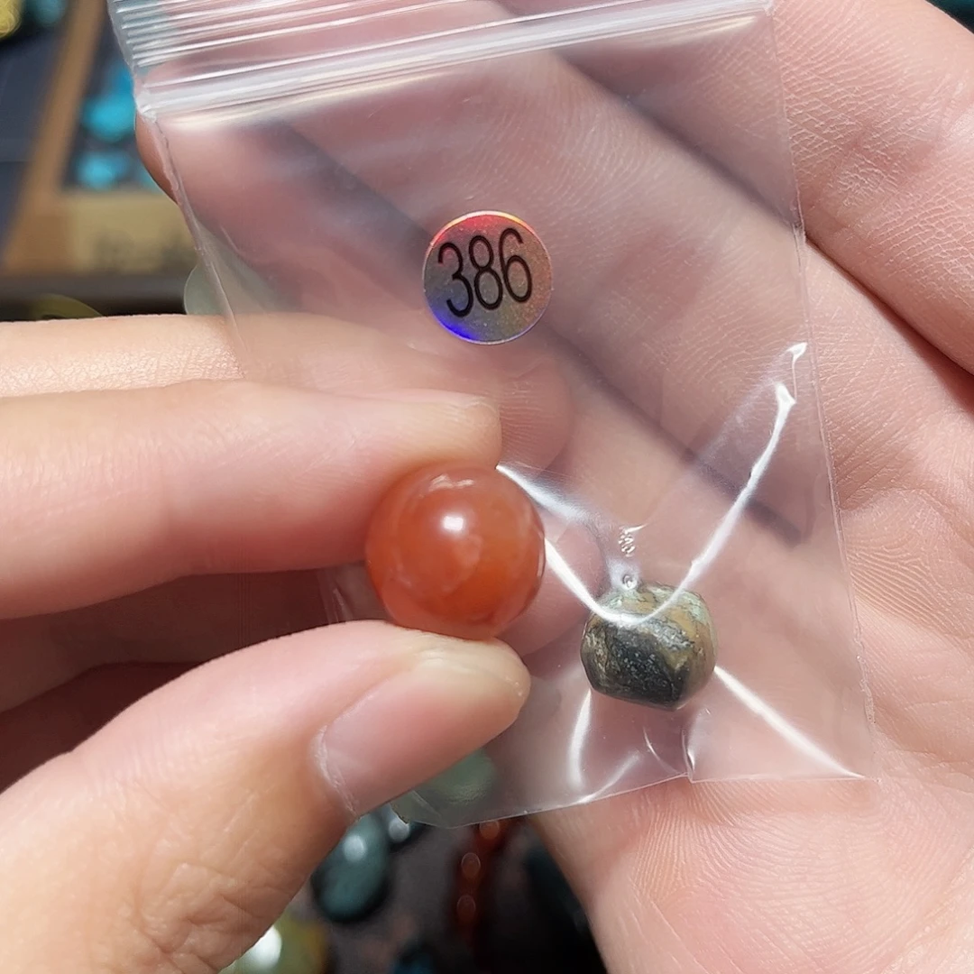 桥****玛瑙/玉髓未镶嵌圆珠桶珠老型手串！！