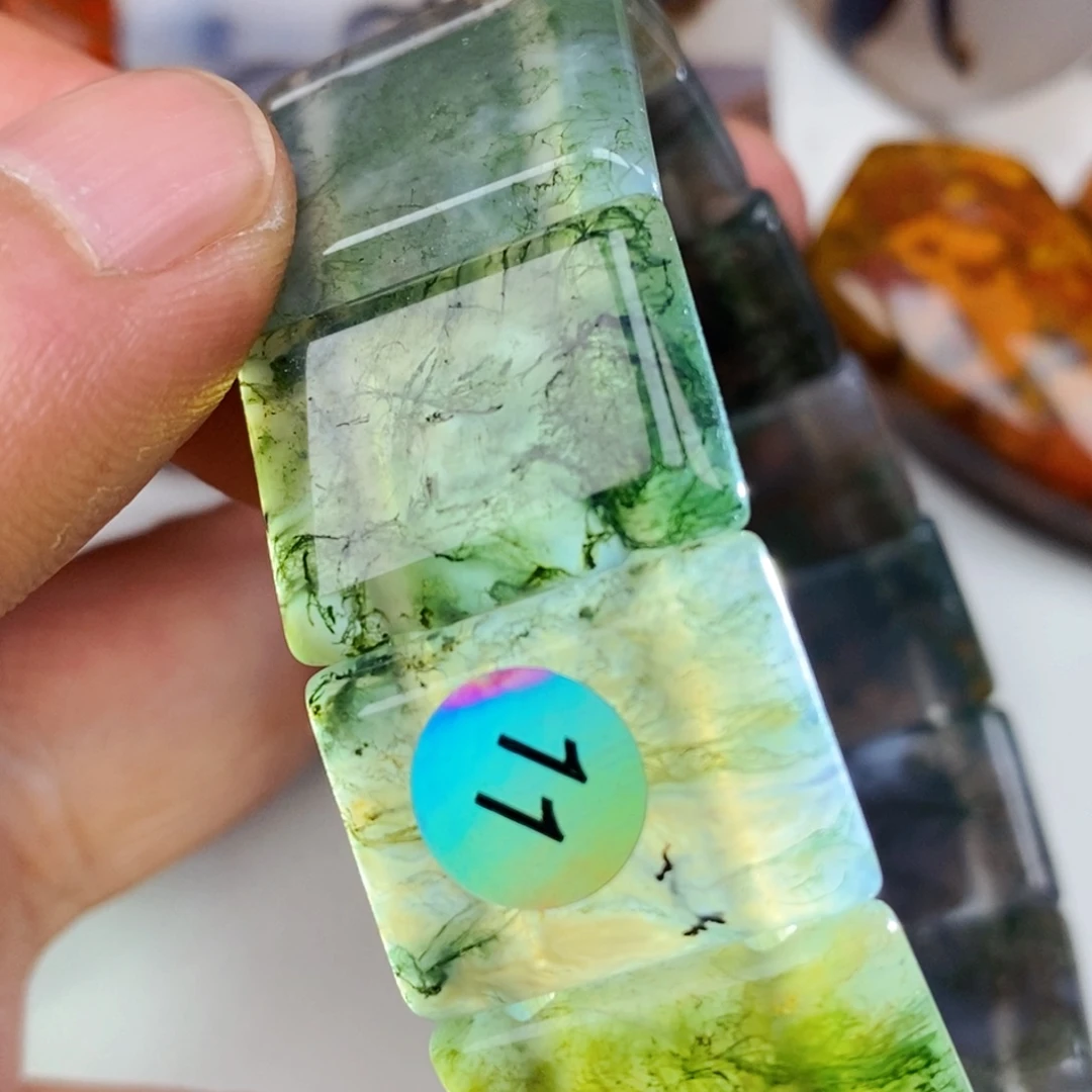 老***生玛瑙/玉髓未镶嵌颈饰