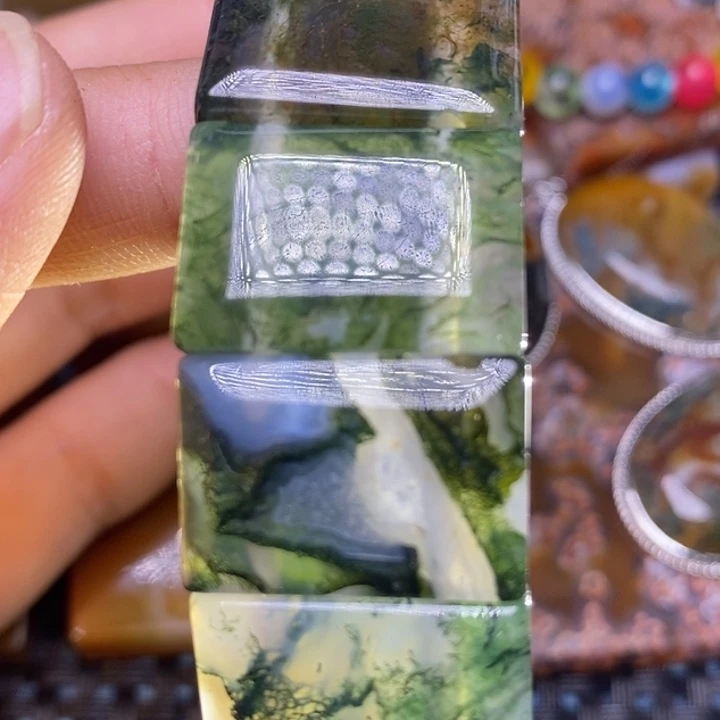 玛瑙/玉髓颈饰未镶嵌有***饱