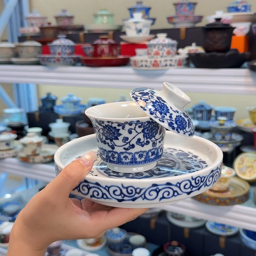 我们都在努力着改变着