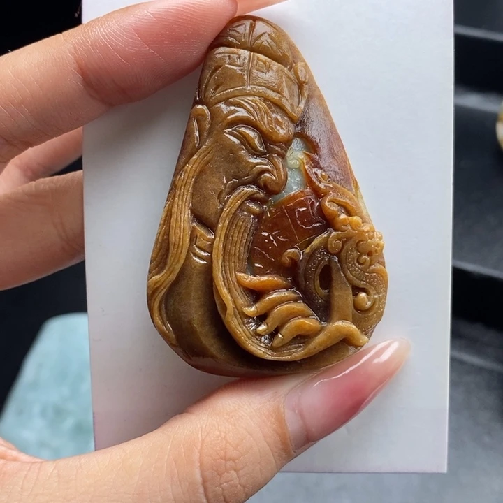 回***叔定制翡翠未镶嵌关公