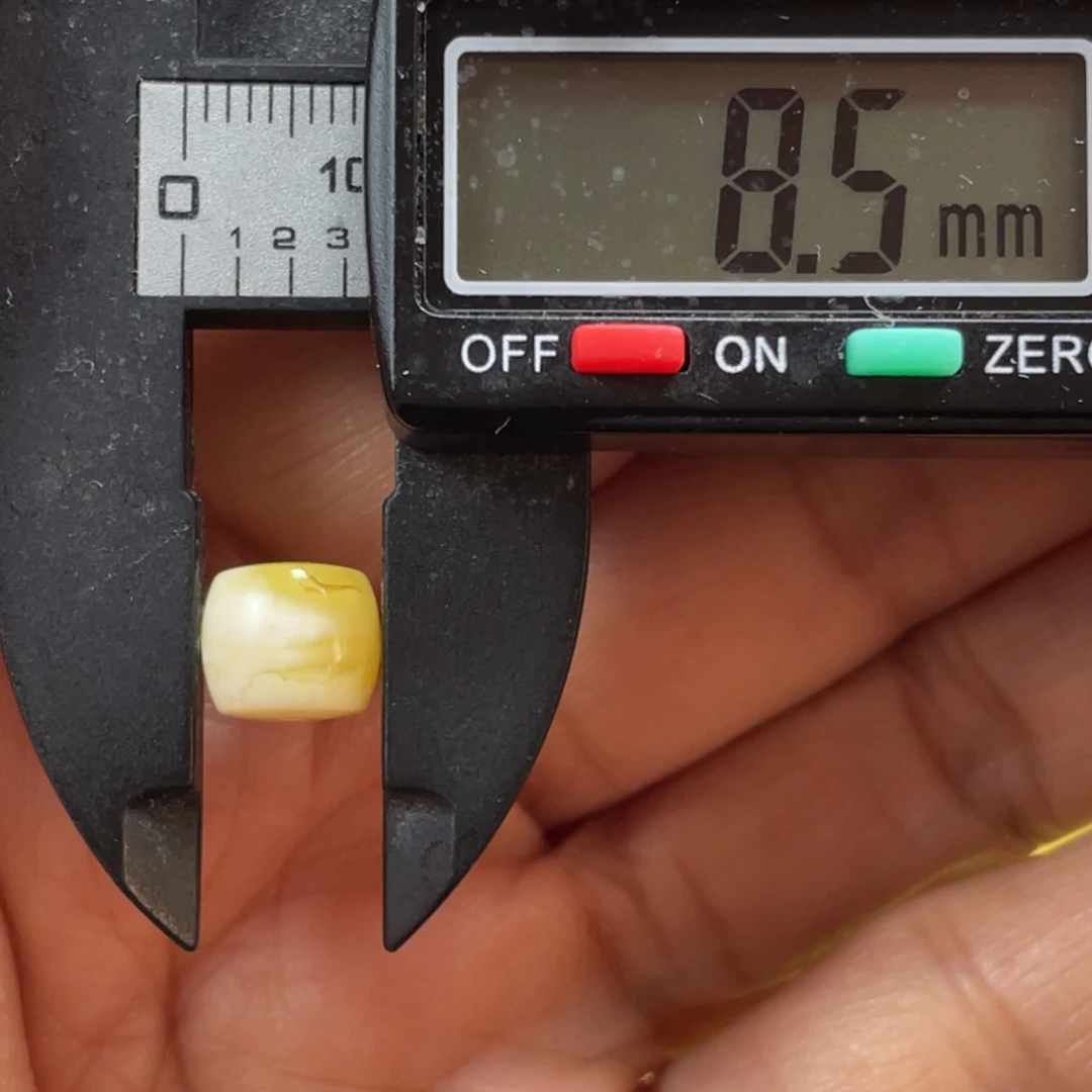 【闪购商品】裸石蜜蜡未镶嵌73杂