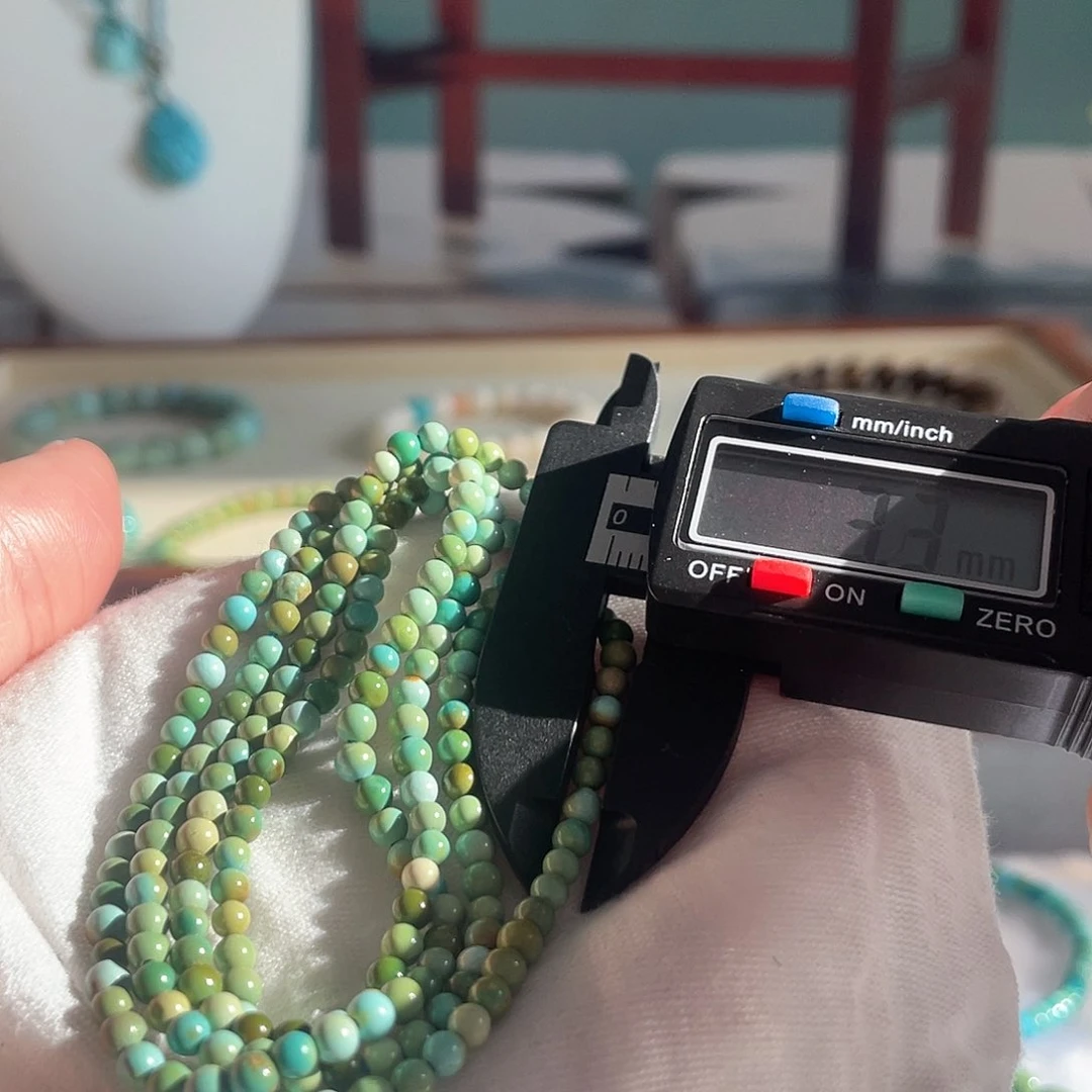 绿松石配饰未镶嵌