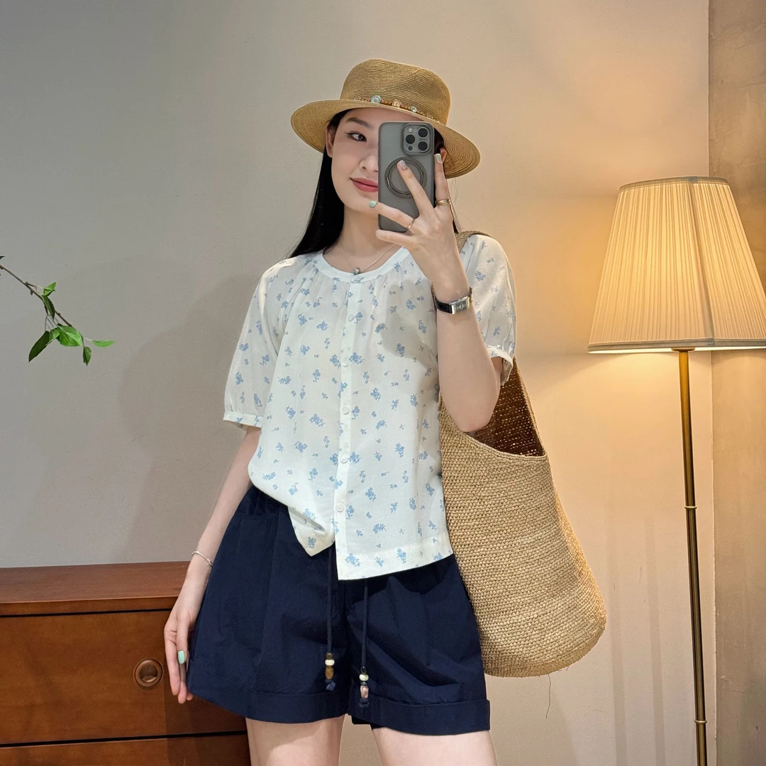 碎花时尚气质舒适百搭女士宽松薄款简约V领短袖-M25202347