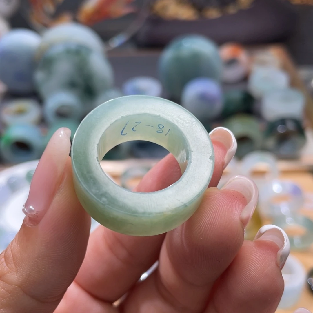 定制翡翠未镶嵌天然翡翠