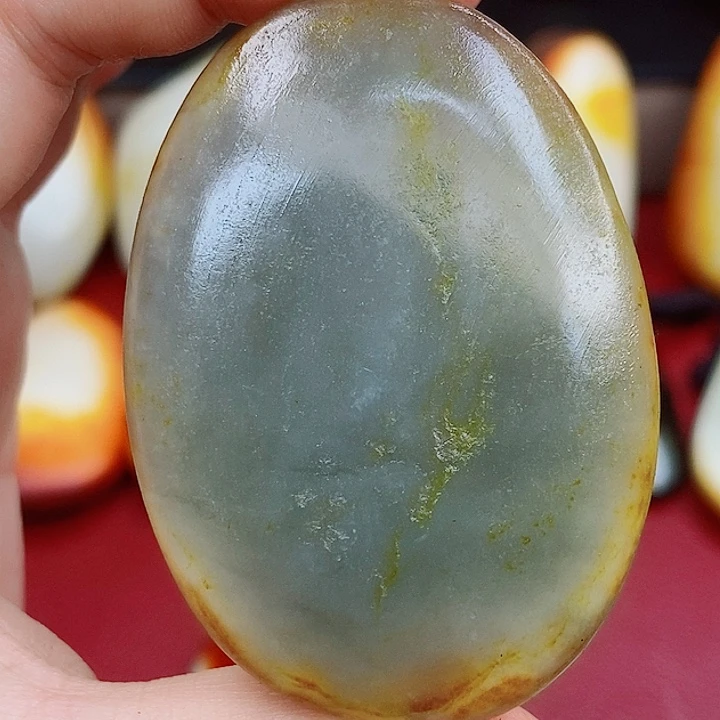 和田玉未镶嵌珠宝半成品