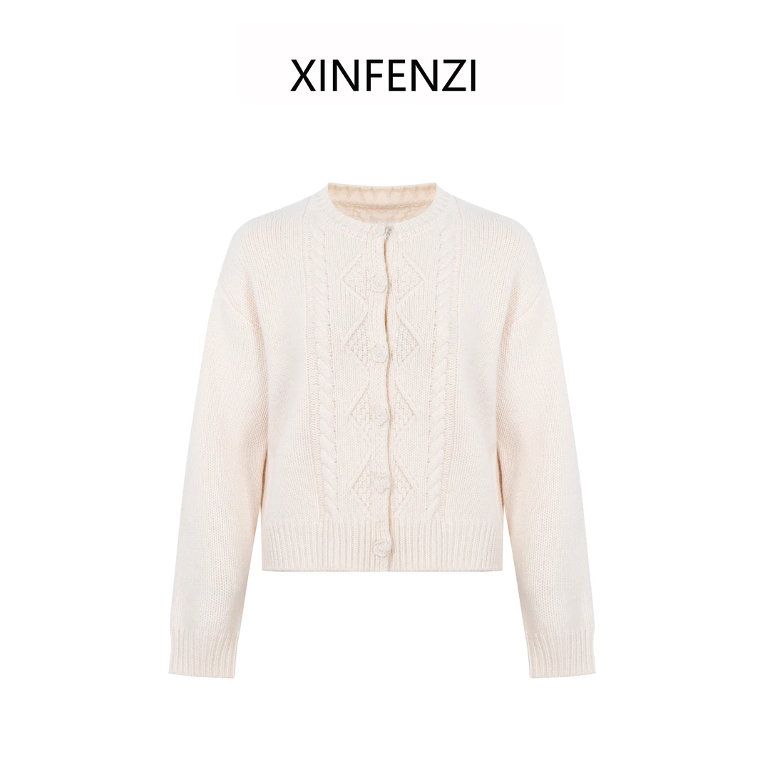 【小花毛衣】XINFENZI 法式优雅温柔门襟勾分量感花毛衣 35531