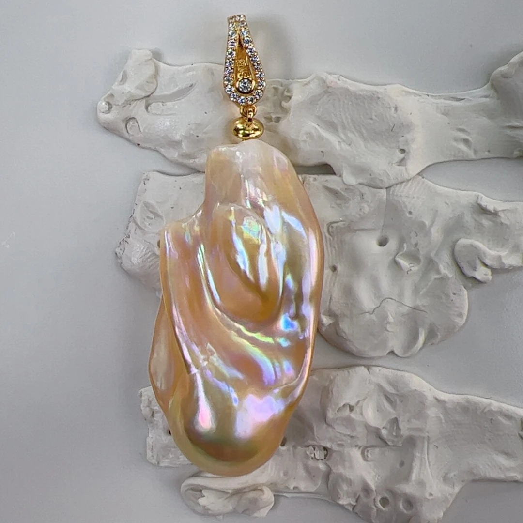 淡水珍珠吊坠(不含链)银S925镶嵌小**。