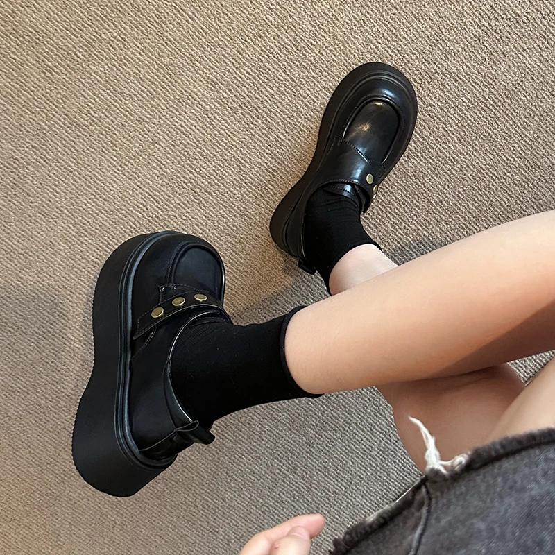2025黑色厚底乐福鞋英伦风增高学院风通勤小皮鞋女春季新款单鞋女