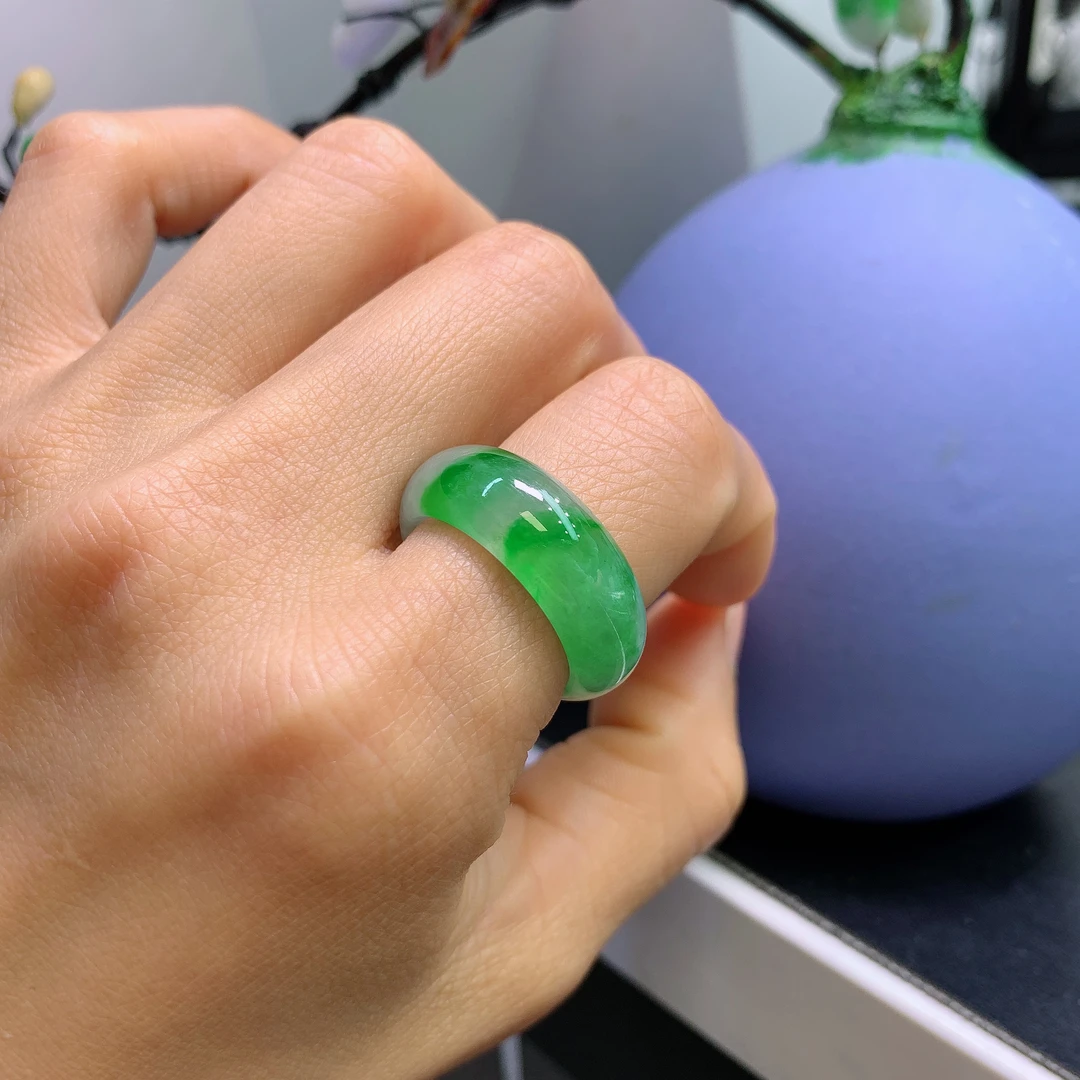 16圈口缅甸天然翡翠A货宽版冰绿半山水戒指364#