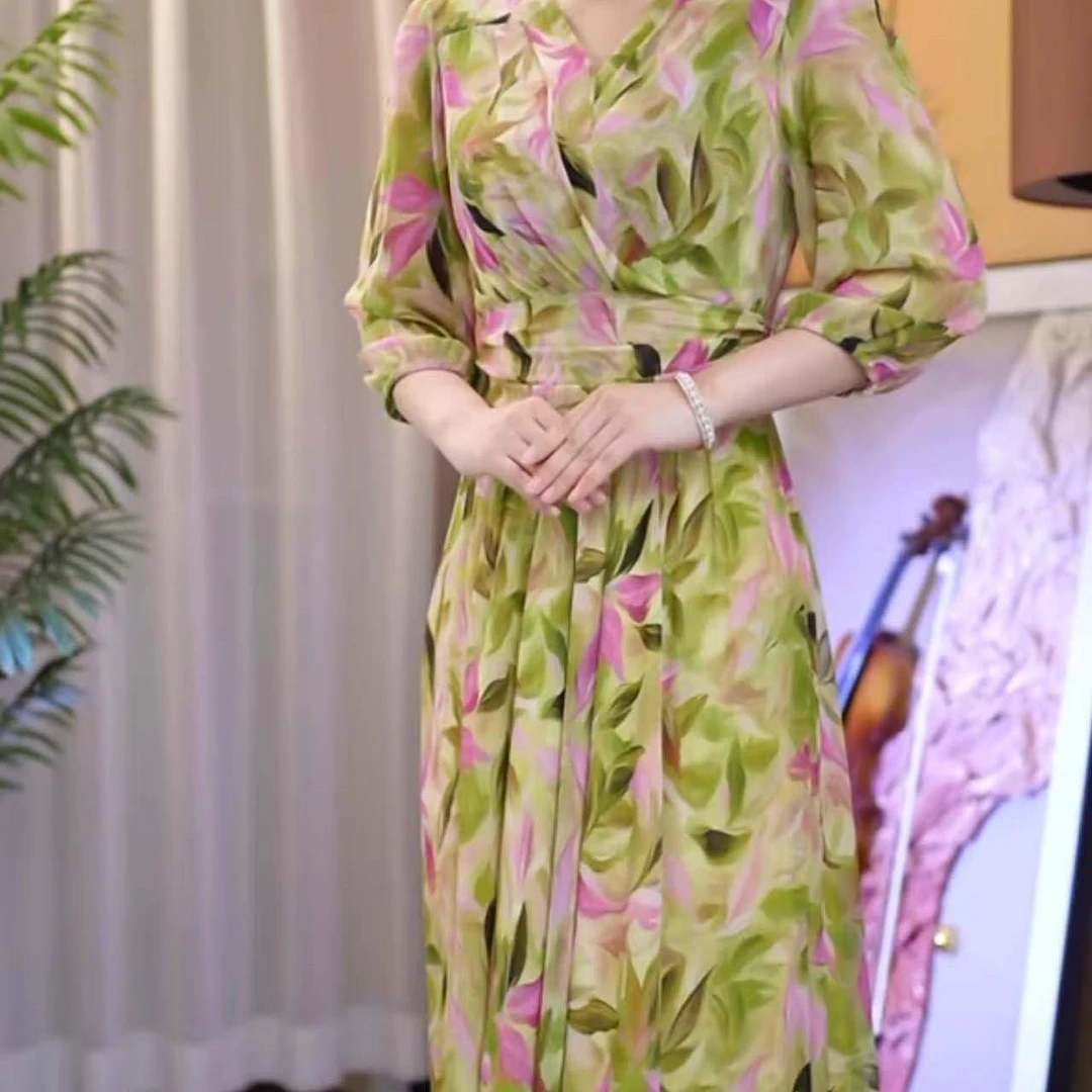 香衣丽华13E-358夏季新7分袖数码印花长款过膝大摆连衣裙修身显瘦