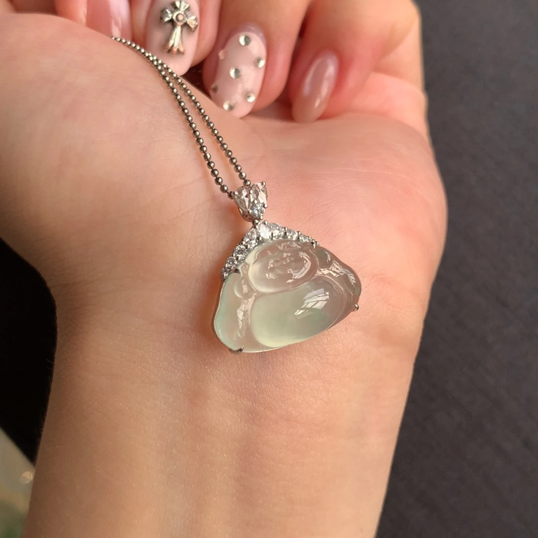 颈饰18K金镶嵌翡翠天然翡翠