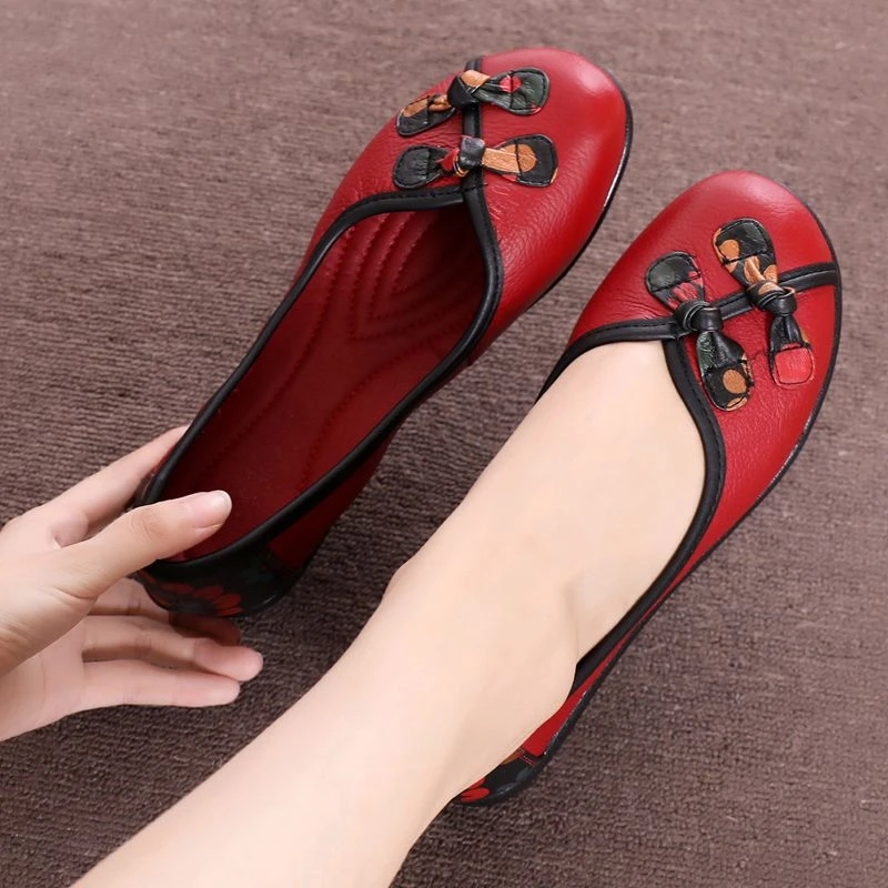 666妈妈鞋软底单鞋女复古中老年女鞋春秋季平底防滑奶奶老人皮鞋