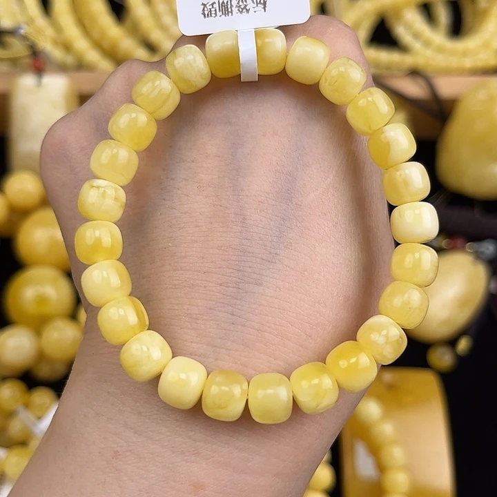 琥珀颈饰未镶嵌琥珀