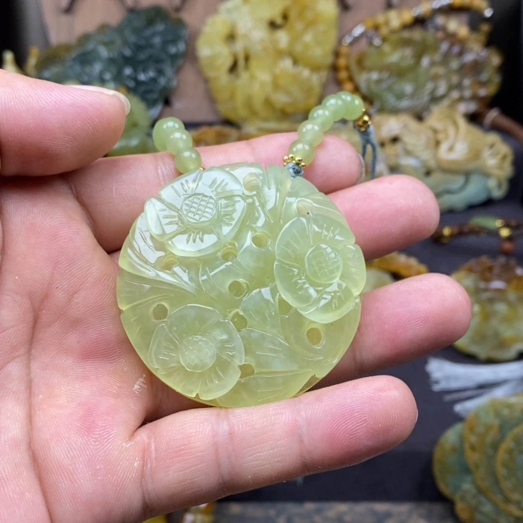 蛇纹石玉未镶嵌吊坠(赠链)