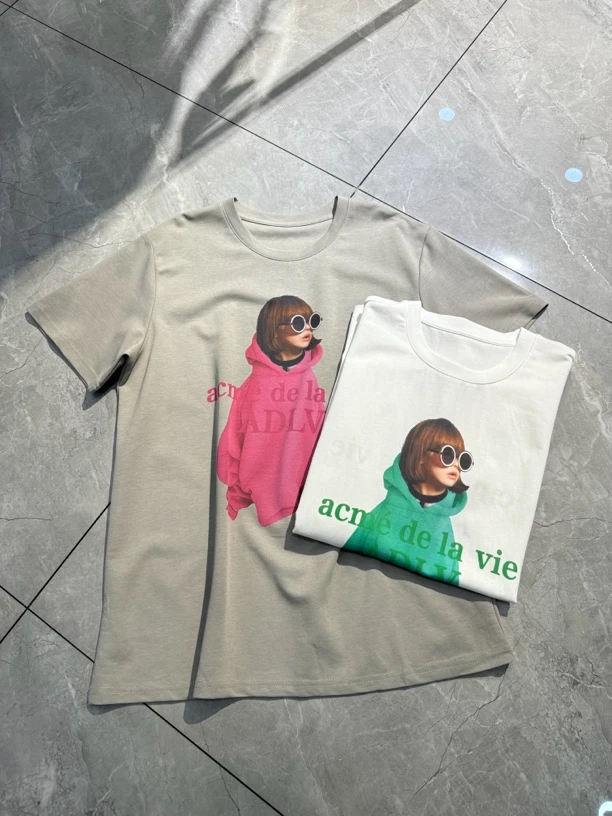 新款人像印花上衣81015六