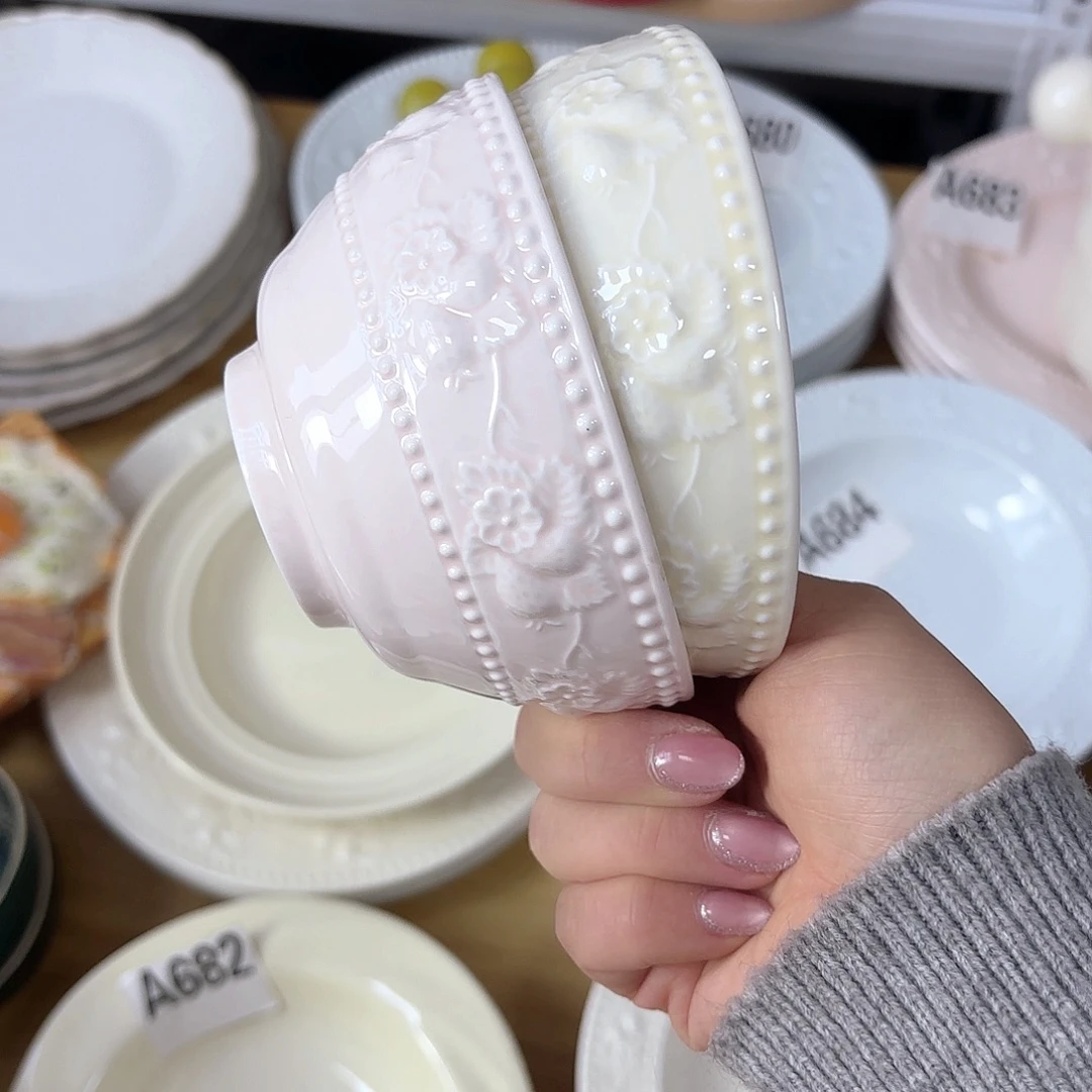 瓷片瑕疵特价陶瓷米饭碗各三个