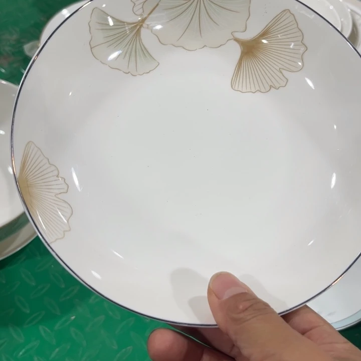 瓷片银杏八寸深盘四个微瑕