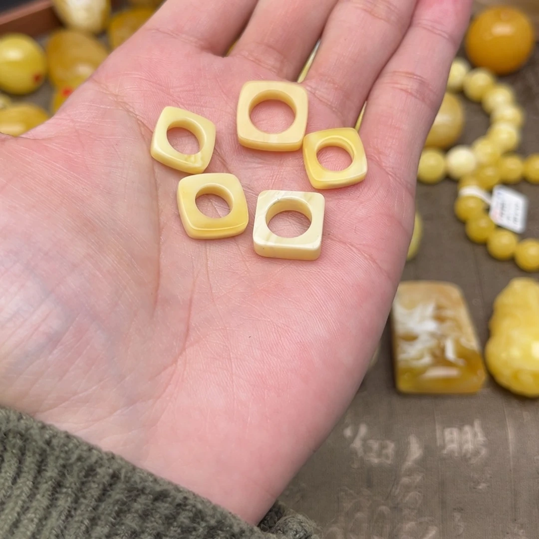 琥珀裸石未镶嵌蜜蜡跑环多样性发其一