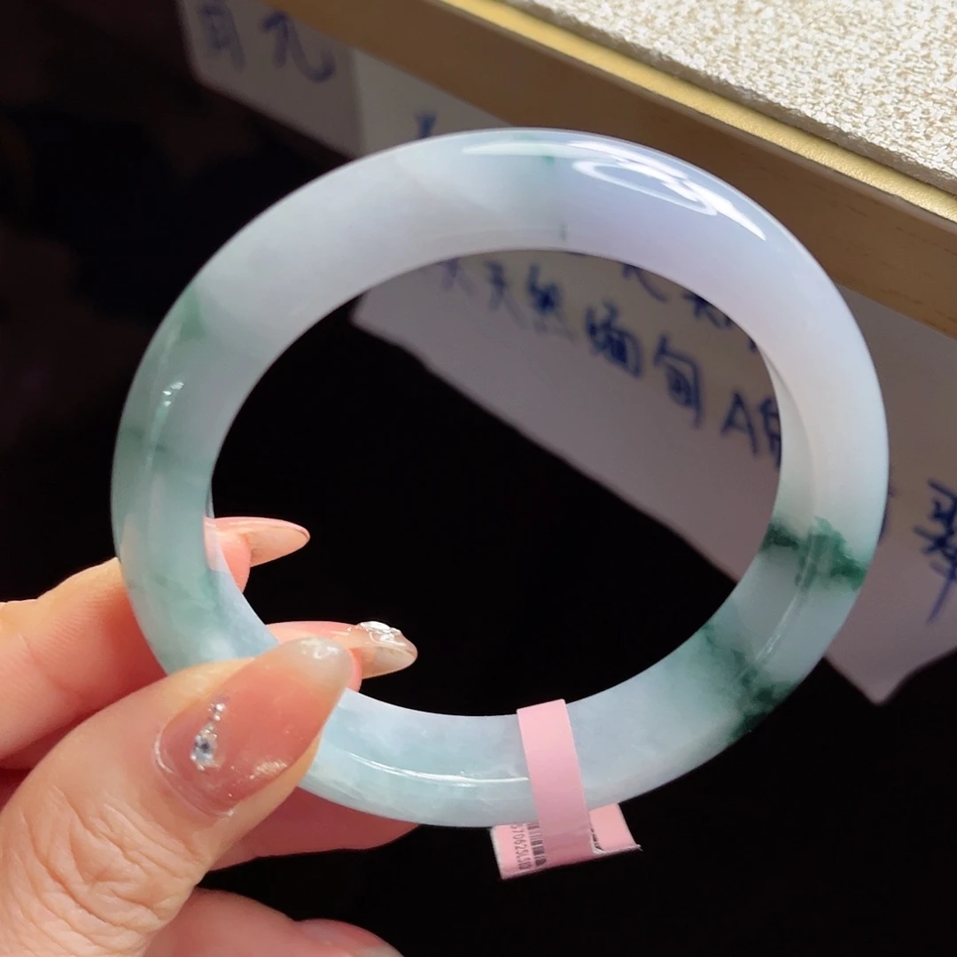 翡翠未镶嵌手镯手镯