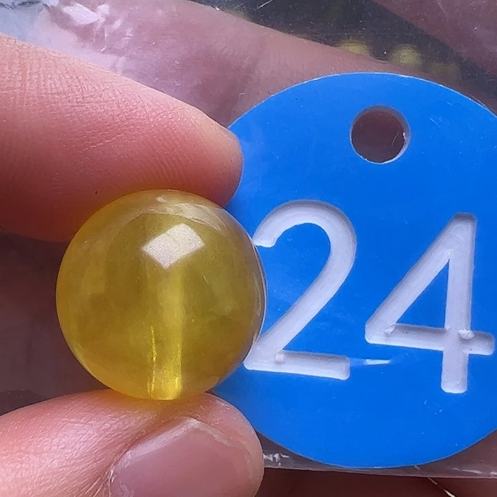 未镶嵌蜜蜡裸石微瑕15.5m m