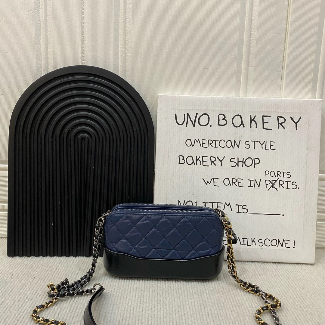 99新 Chanel/香奈儿 蓝色流浪mini斜挎包
