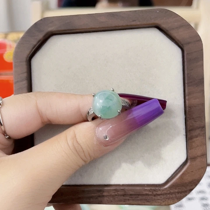 颈饰未镶嵌翡翠天然翡翠Ａ货