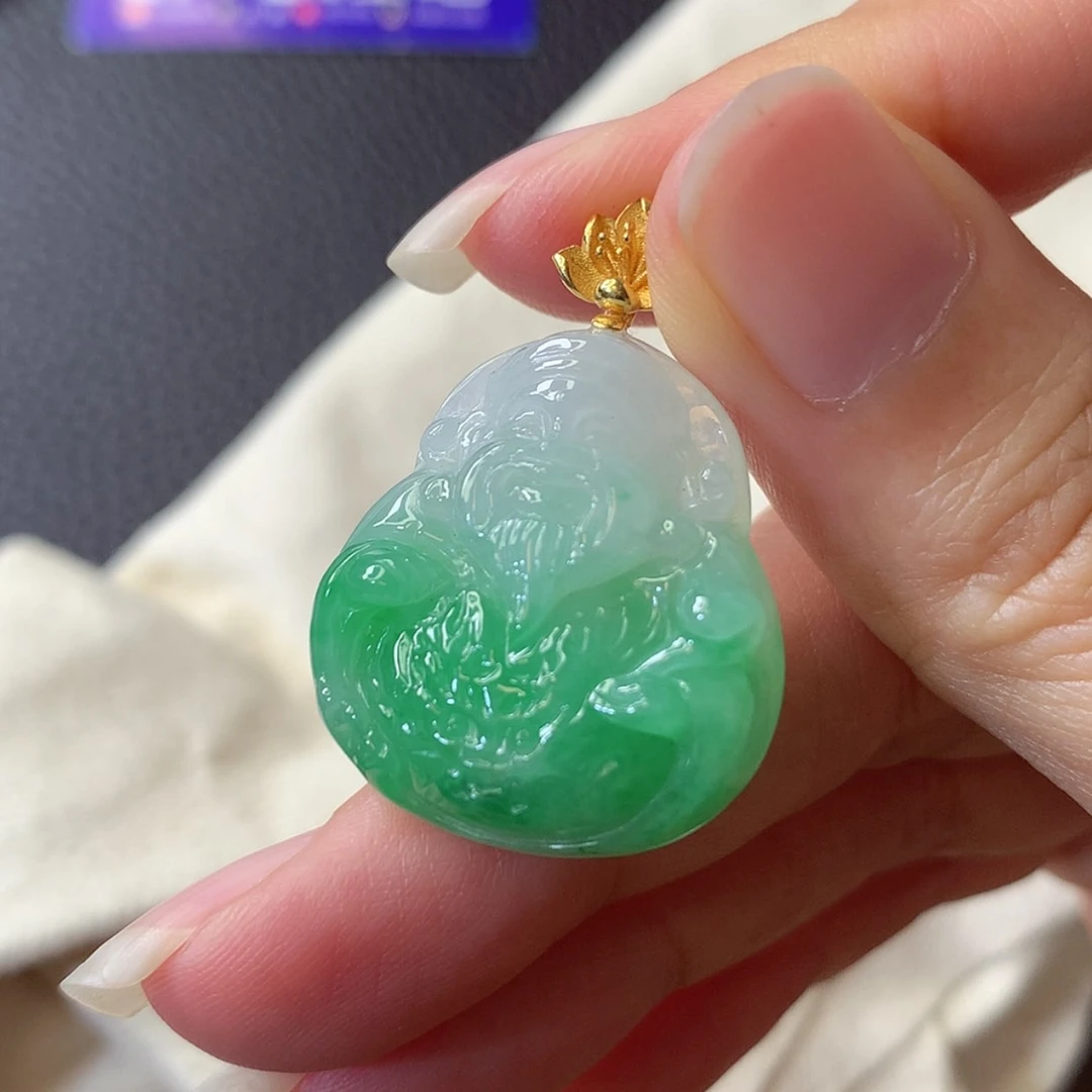 【闪购商品】吊坠(赠链)18K金镶嵌翡翠