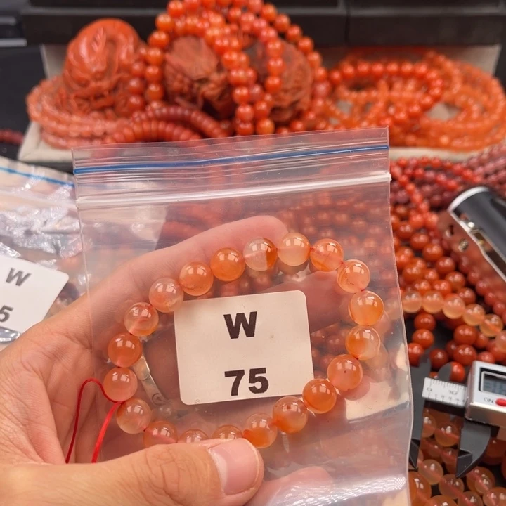 南红玛瑙未镶嵌多样性发货默认微瑕称重9mm