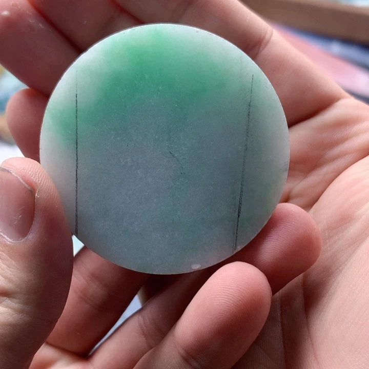 颈饰未镶嵌翡翠材料