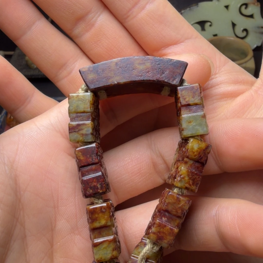 修***凡和田玉（糖玉）未镶嵌挂件