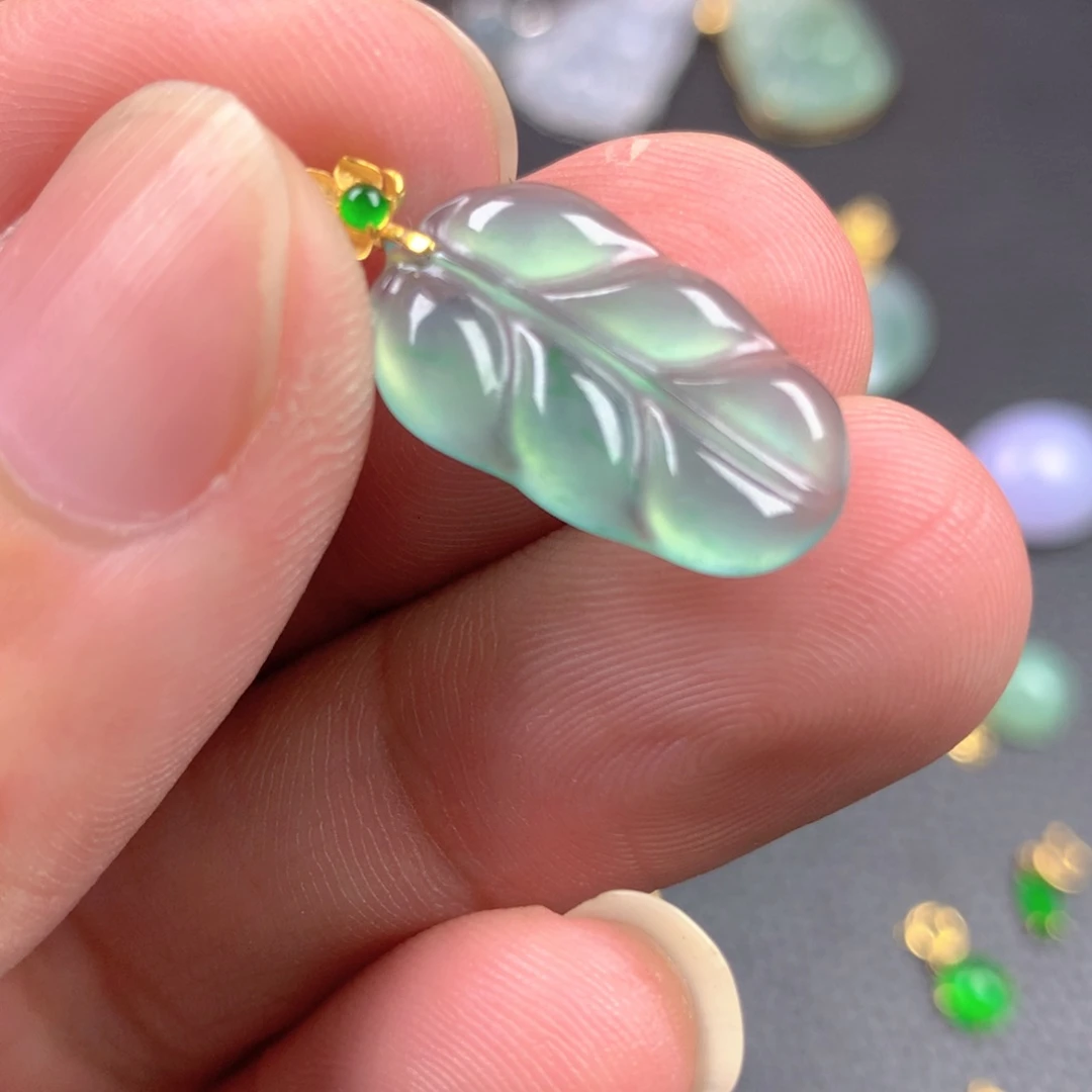 【闪购商品】翡翠18K金镶嵌颈饰翡翠