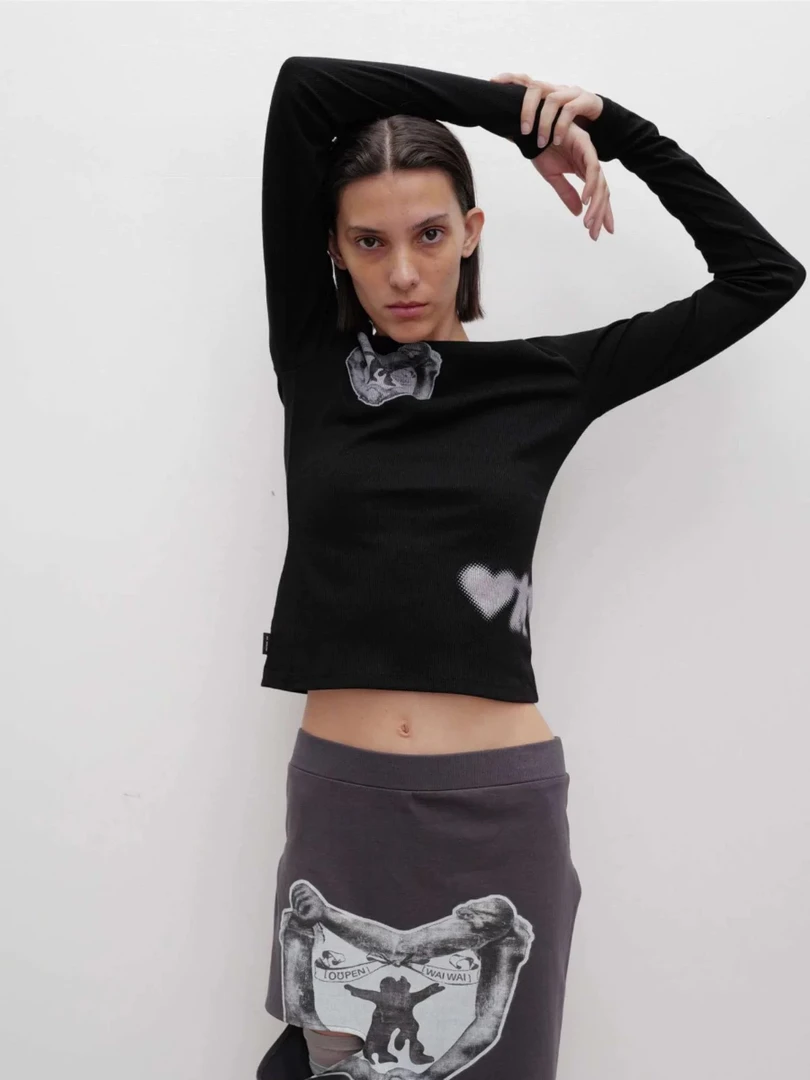 【OPEN YY】25早春YY251TS010 韩国设计师涂鸦印花爱心长袖T恤