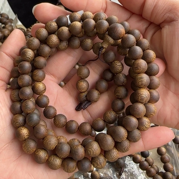 沉香手串乌身多样性发货一条卡9-34克
