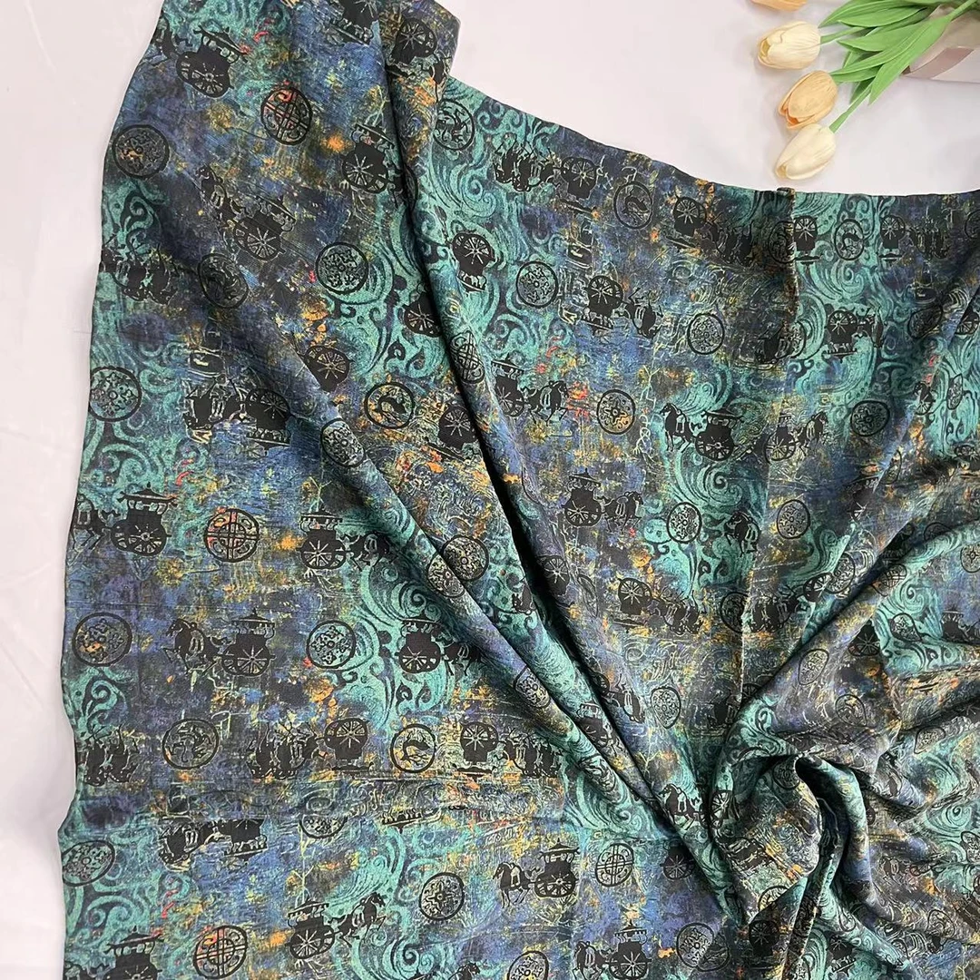 140重缎绞罗香云纱方巾-金印马车 135cm丝巾