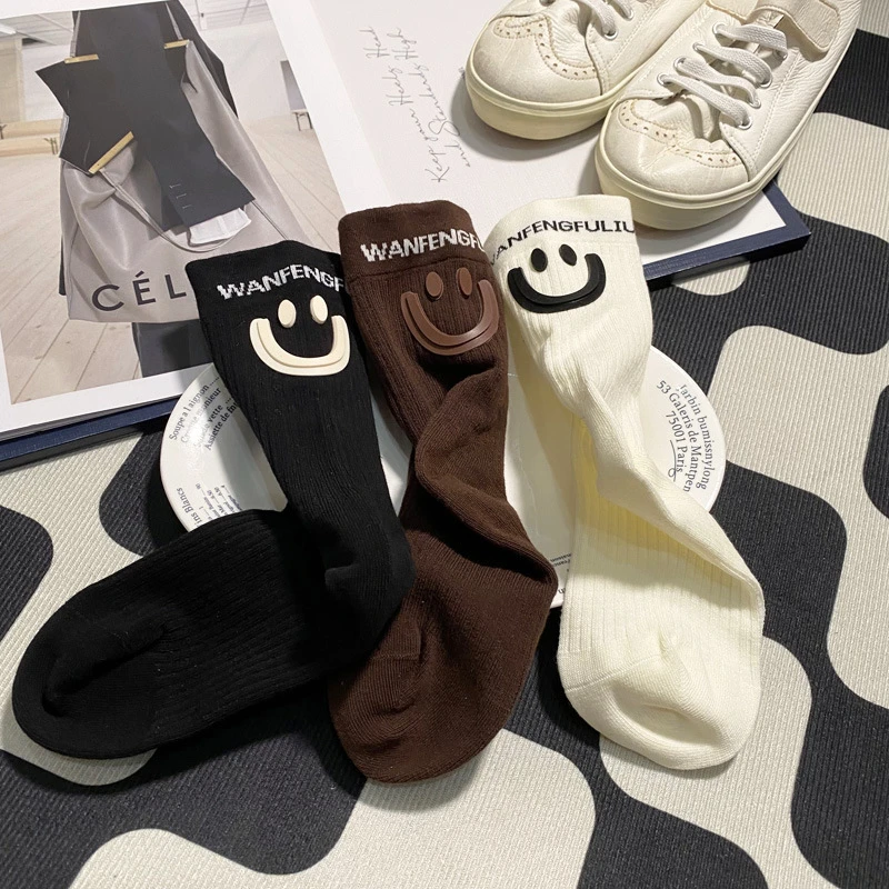 48体笑脸刺绣个性潮流袜ins时尚休闲百搭中筒袜