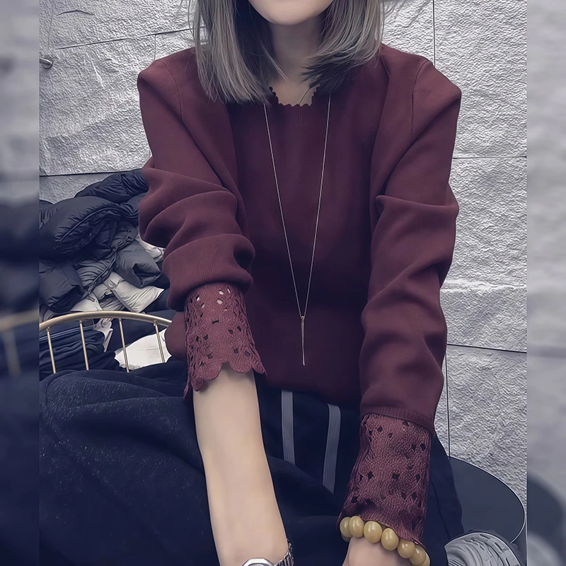 复古红色圆领镂空长袖针织衫女2025冬季新款时尚潮流百搭减龄上衣