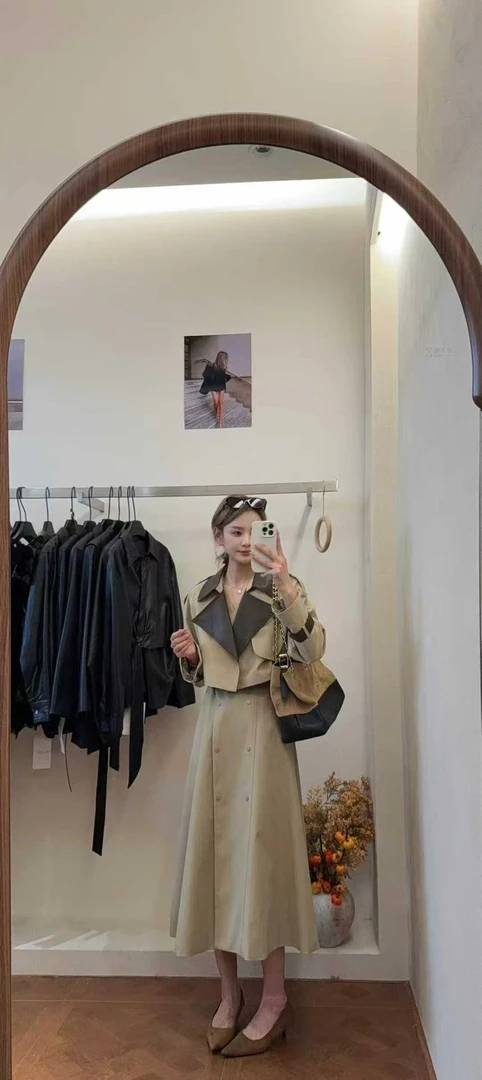 林姿Lings秋季风衣女高级感两件套背心裙+短外套
