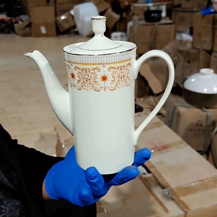 摆件陶瓷盘子碗啥都有