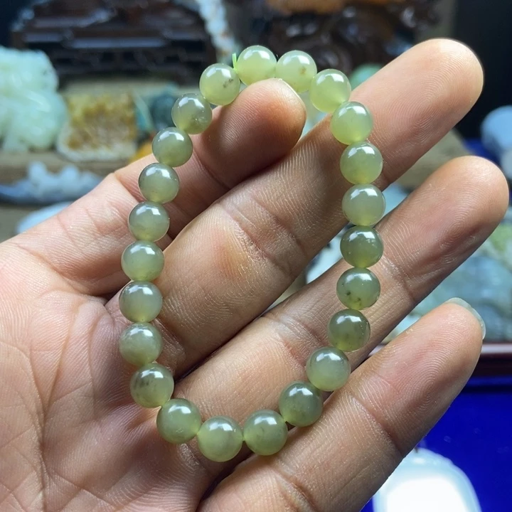 匠***旻和田玉未镶嵌把件