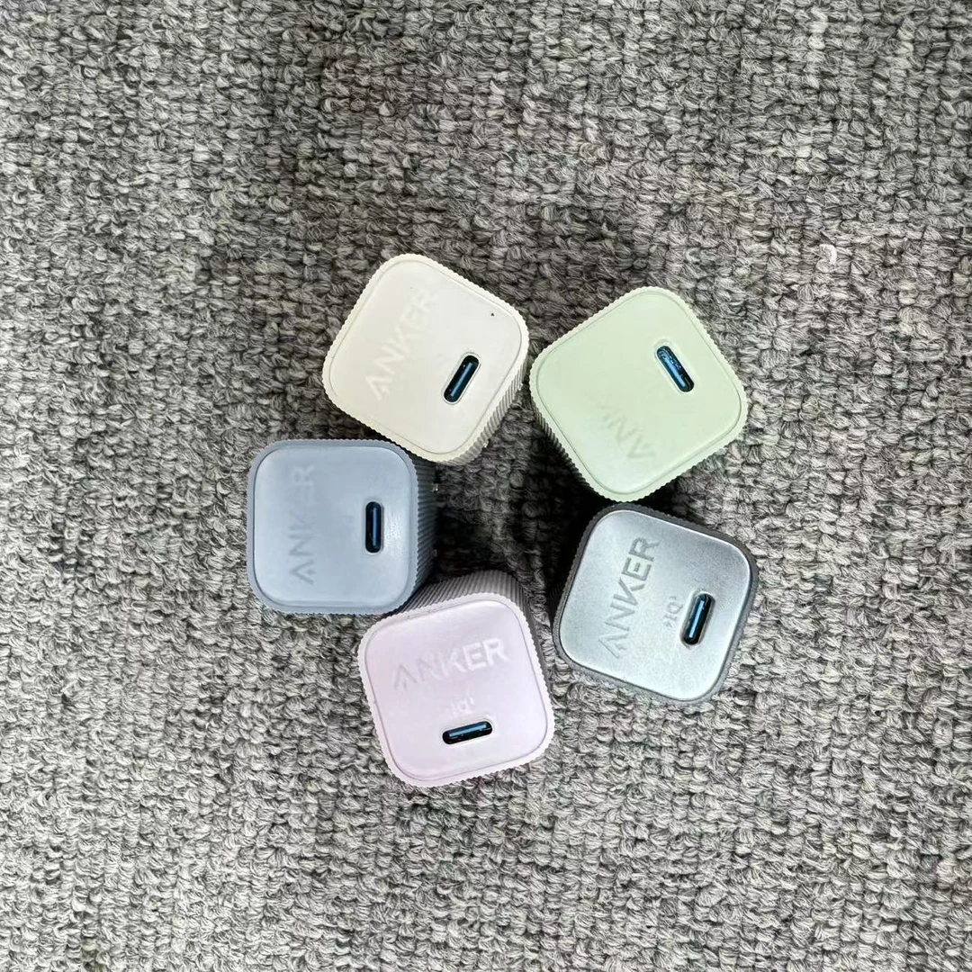 95新 ANKER/安克 充电器 格栅氮化镓30w 安芯充 2337