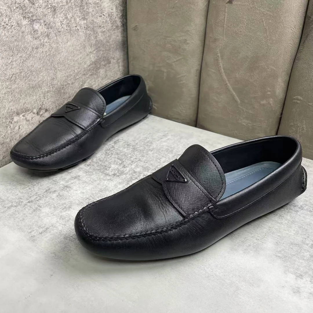 95新 Prada/普拉达 黑色荔枝纹皮革舒适百搭软底豆豆鞋/41.5码