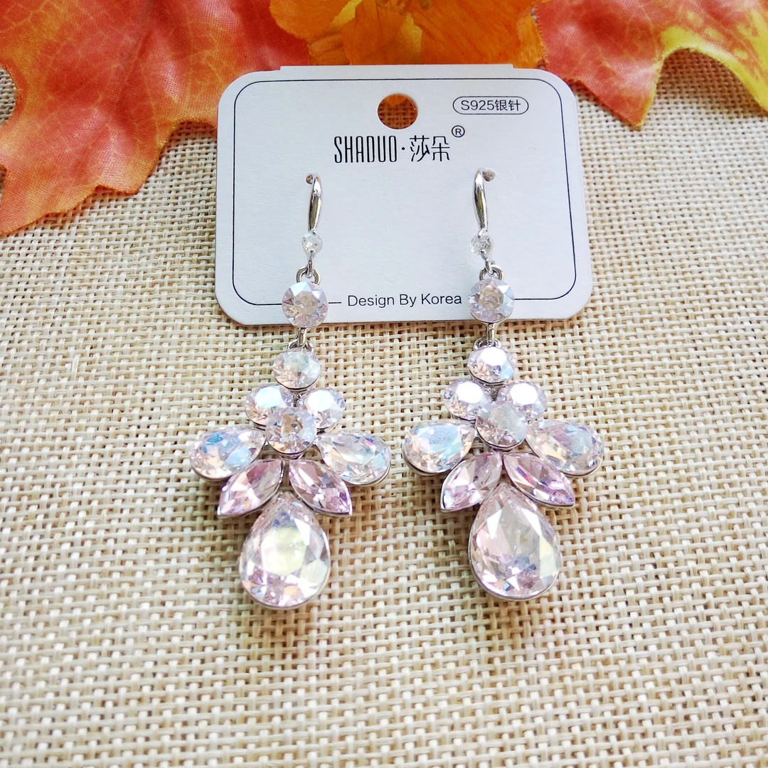 铜合金仿水晶耳饰 莎朵饰品施华水滴奢华耳环女时尚百搭耳饰耳钩